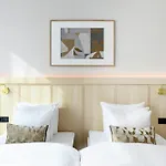 Отель Solo Sokos Pier 4 4*