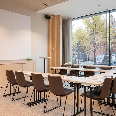 Solo Sokos Pier 4 ホテル 4*